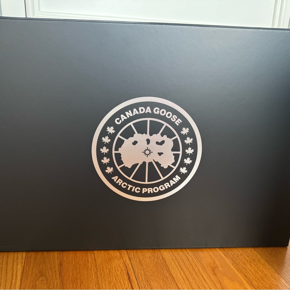 Canada Goose Black Box